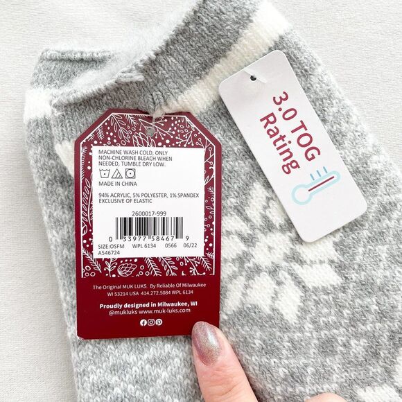 Muk Luks Grey Snowflake Cozy Winter Socks - Picture 2 of 3